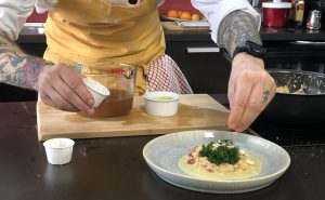 Read more about the article Italian Streetfood – Flat Bread, Garlic & Chilli Prawns, Arancini, Chicken Wings